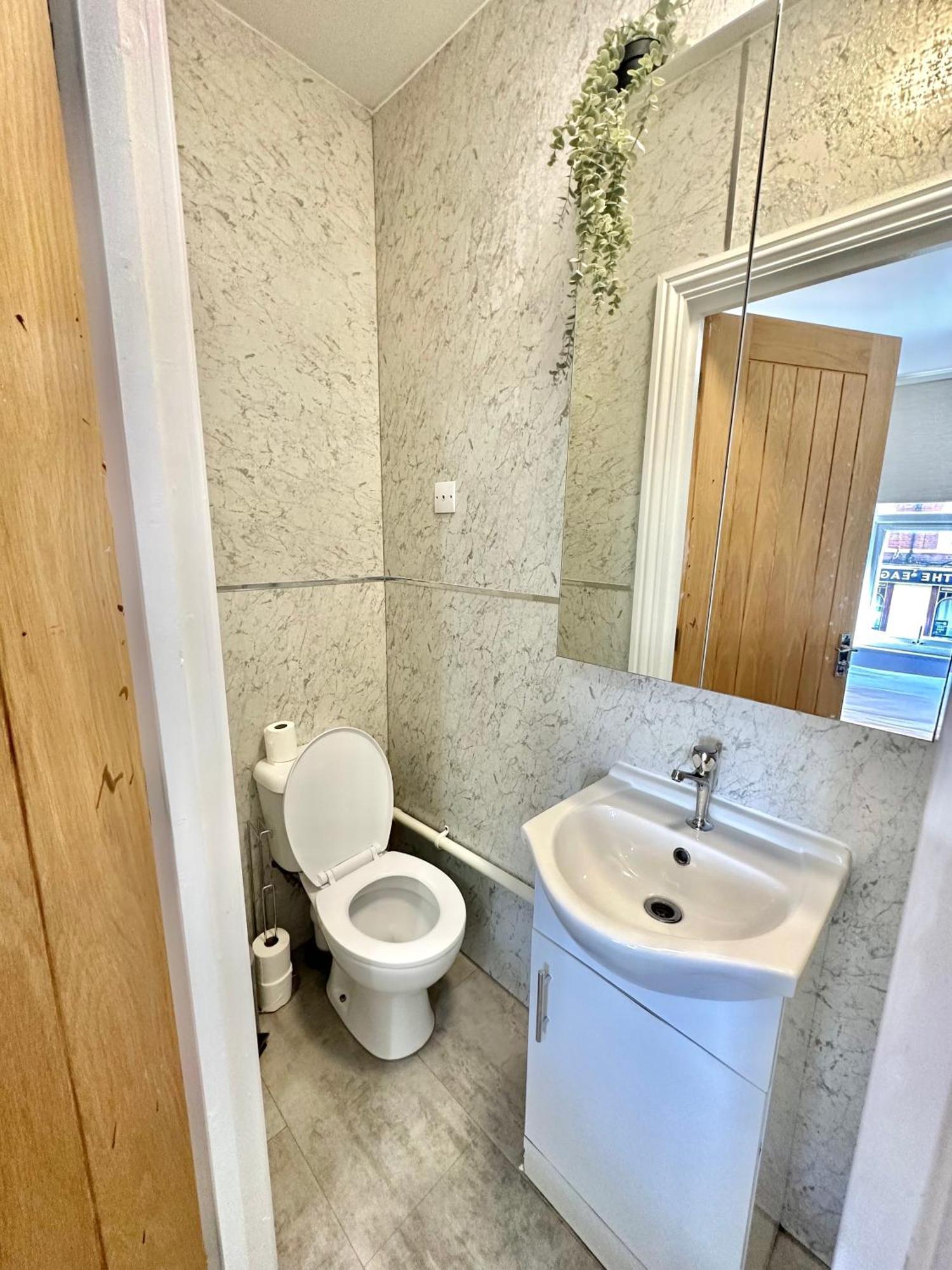 Cosy En-Suite Room In Stratford 伦敦 外观 照片