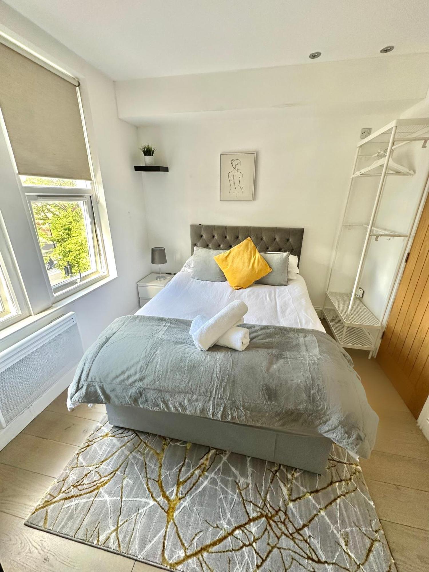 Cosy En-Suite Room In Stratford 伦敦 外观 照片