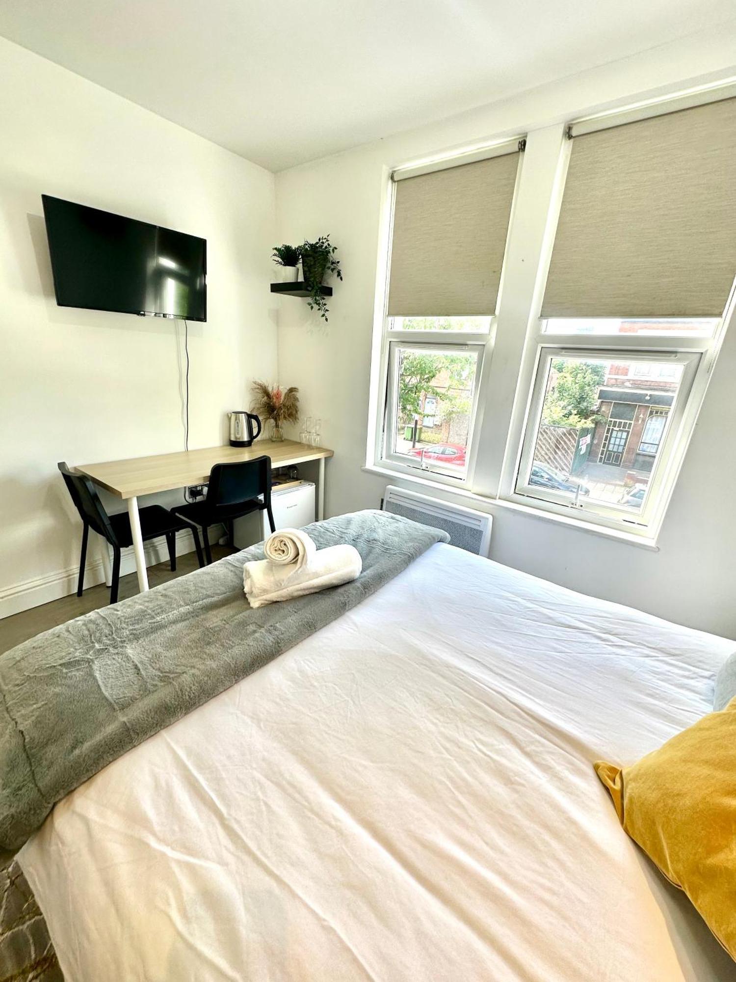 Cosy En-Suite Room In Stratford 伦敦 外观 照片