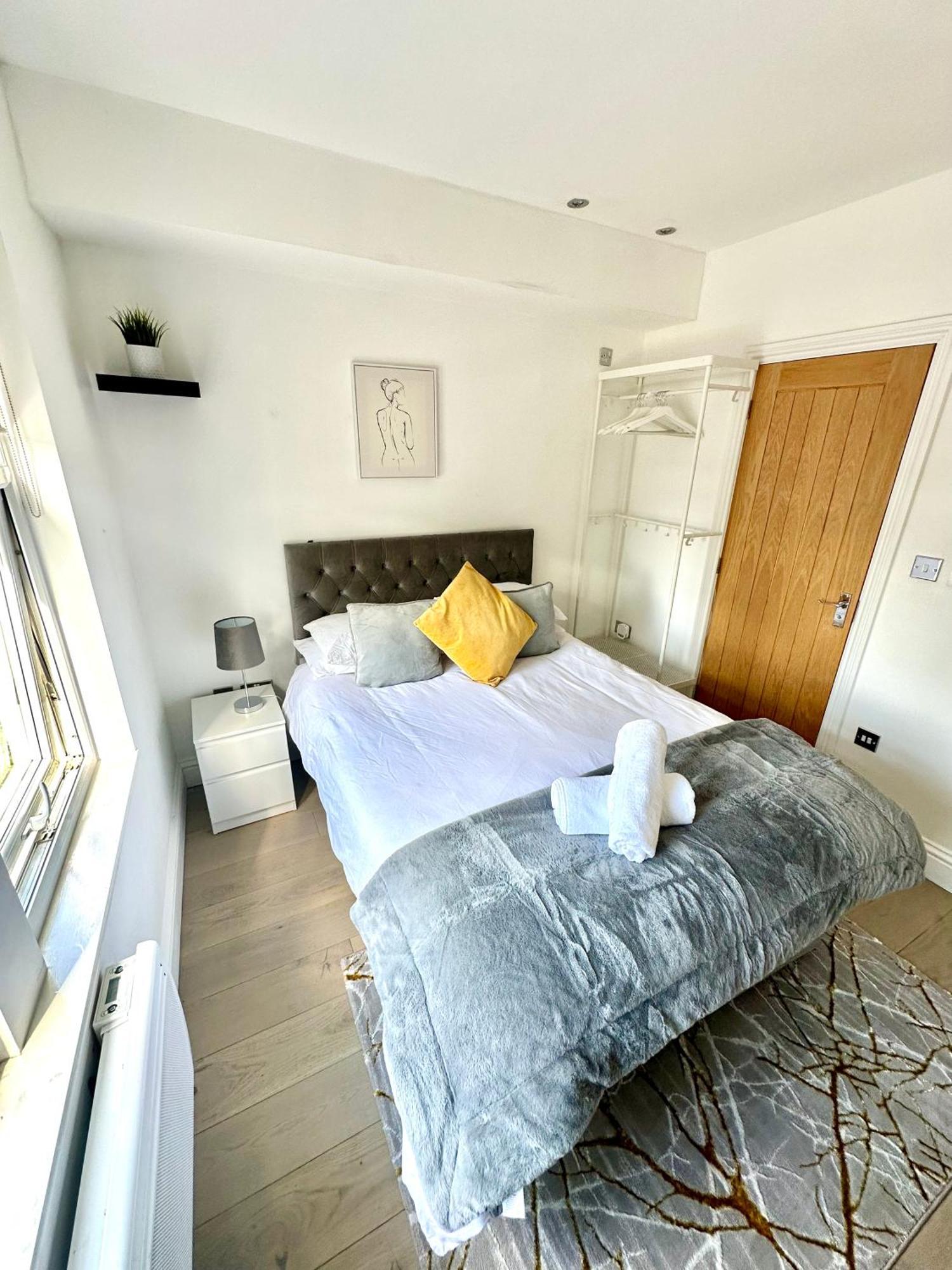 Cosy En-Suite Room In Stratford 伦敦 外观 照片